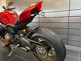 Used 2024 Ducati Streetfighter V4 S Red - Interior and Exterior details 6