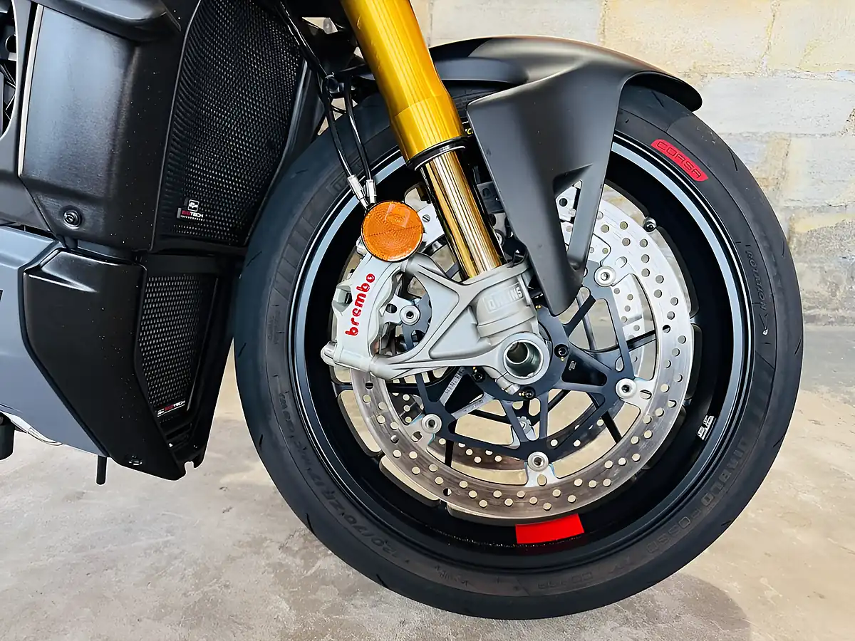 Used 2024 Ducati Streetfighter V4S Evo 2 Grey - Interior and Exterior details 5