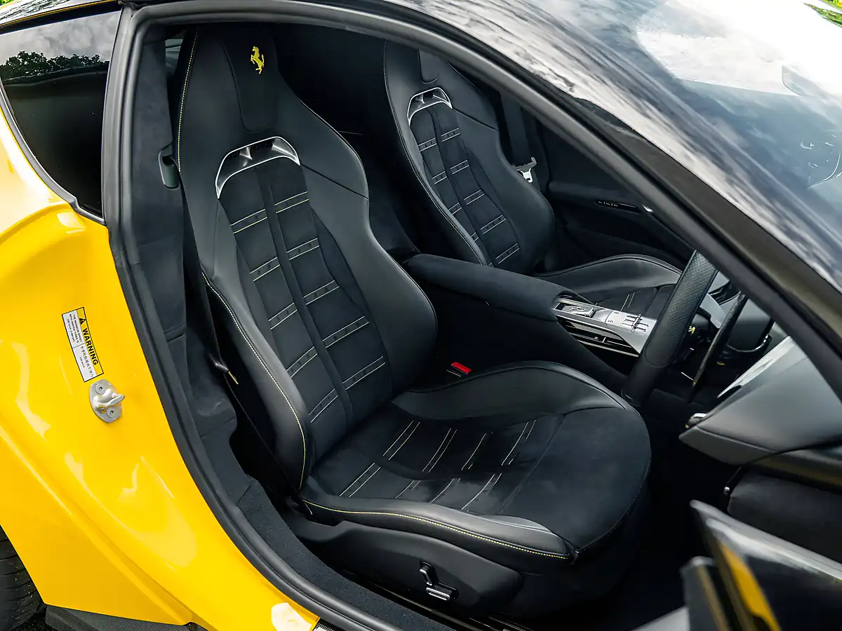 Used 2024 Ferrari 12Cilindri Giallo Modena - Interior and Exterior details 14