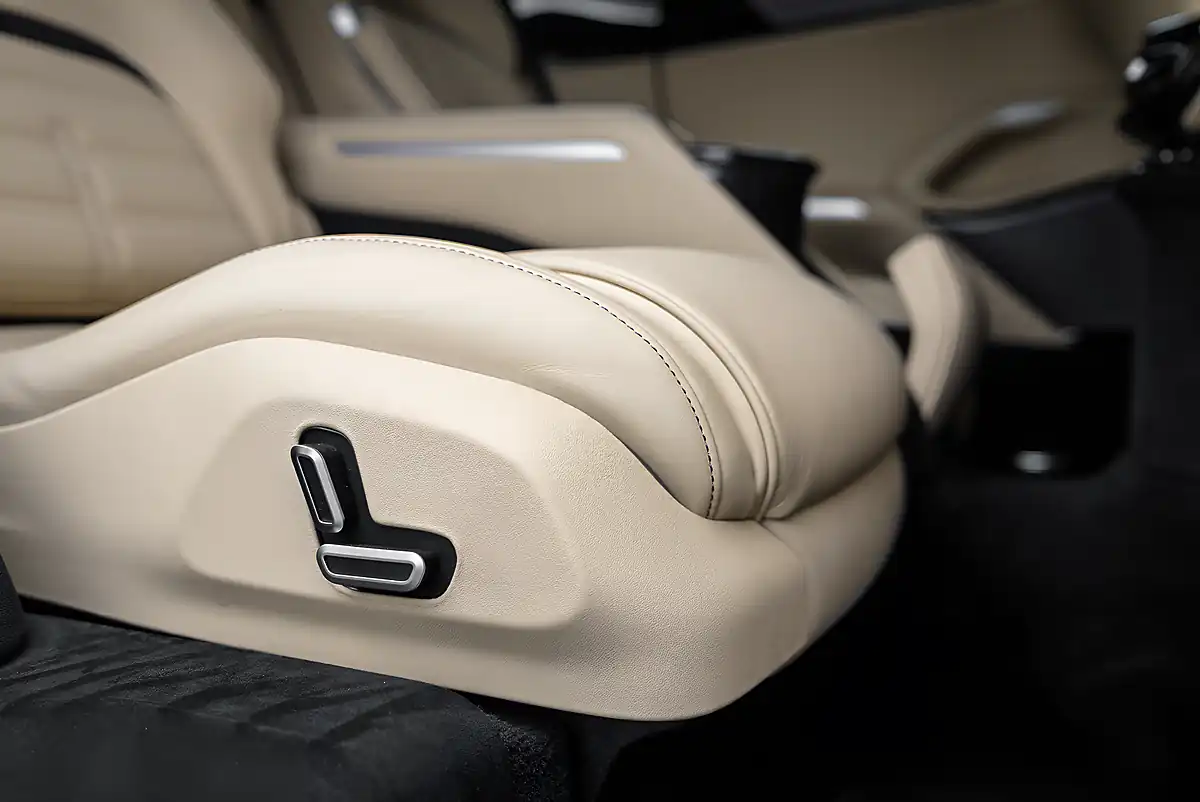Used 2024 Ferrari Purosangue S-a Grigio Silverstone - Interior and Exterior details 14