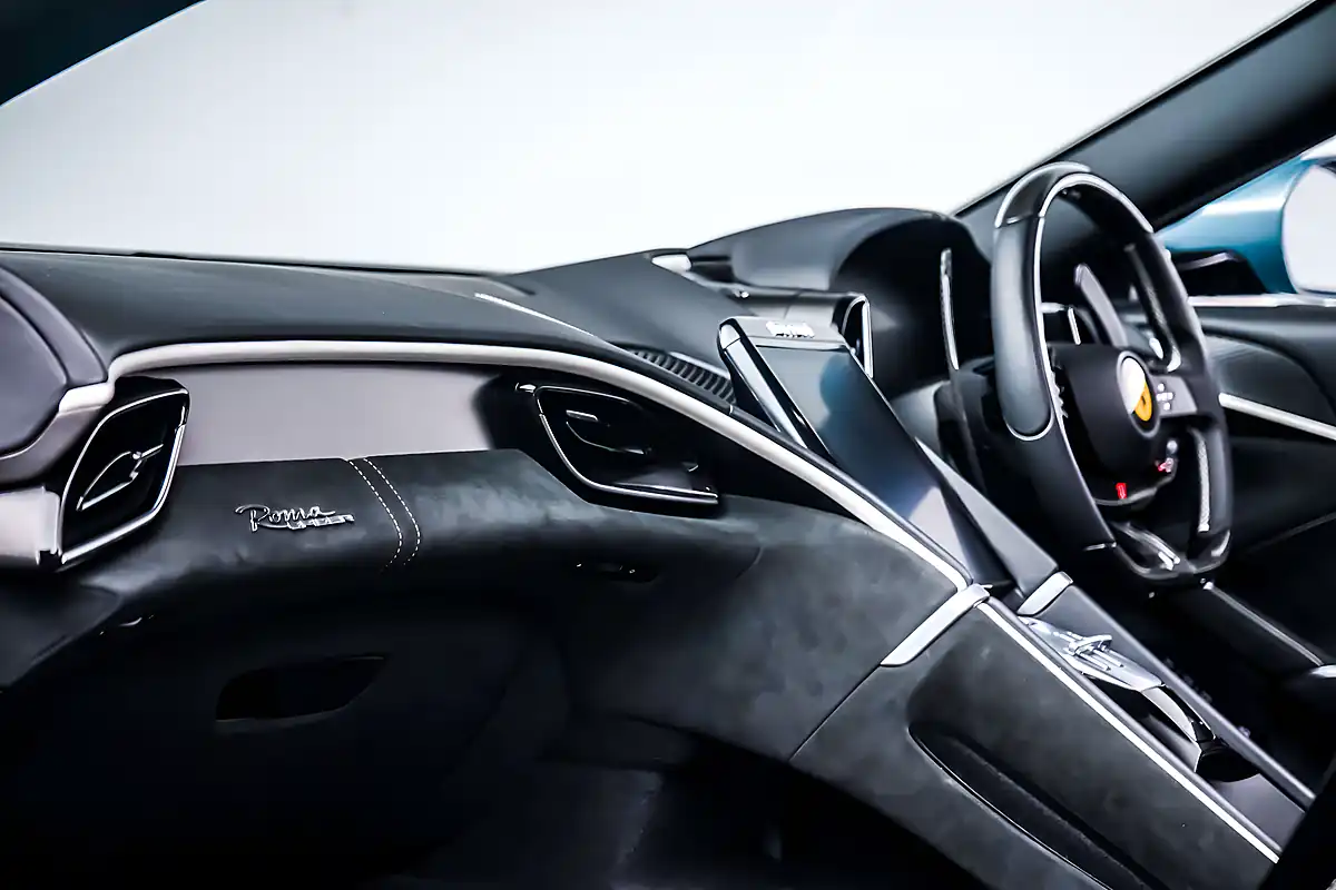 Used 2024 Ferrari Roma Spider Celeste Trevi - Interior and Exterior details 19