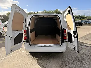 Used 2024 Fiat Doblo Maxi Professional L2 Lwb White - Interior and Exterior details 6