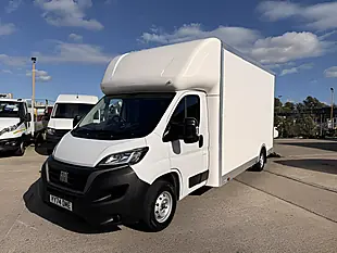 Used 2024 Fiat Ducato Business Edition Maxi Lo Loader Luton White - Interior and Exterior details 11