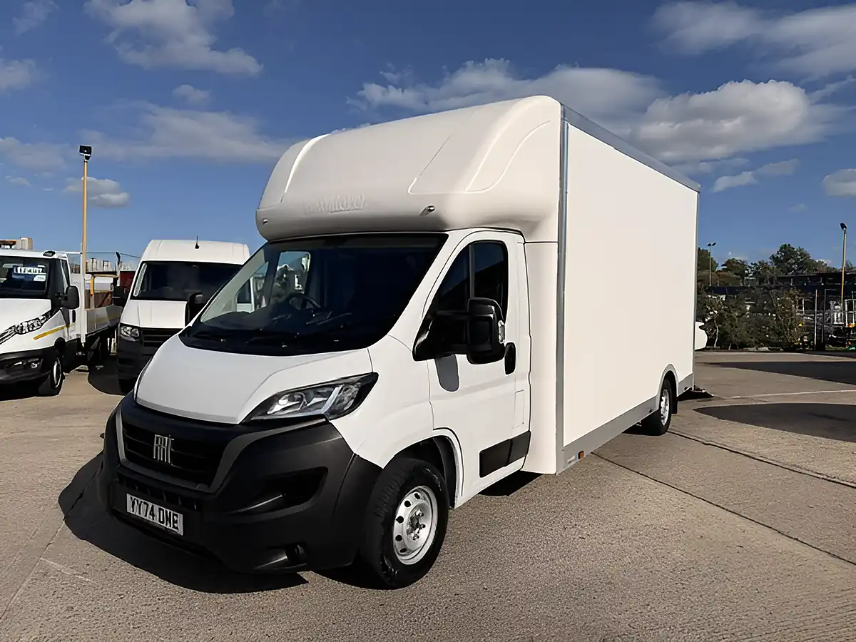 Used 2024 Fiat Ducato Business Edition Maxi Lo Loader Luton White - Interior and Exterior details 11