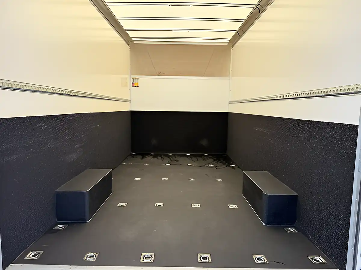 Used 2024 Fiat Ducato Business Edition Maxi Lo Loader Luton White - Interior and Exterior details 7