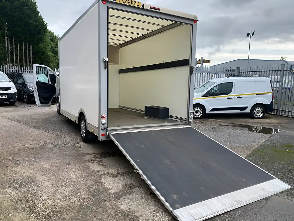 Used 2024 Fiat Ducato Low Loader Luton White - Interior and Exterior details 20