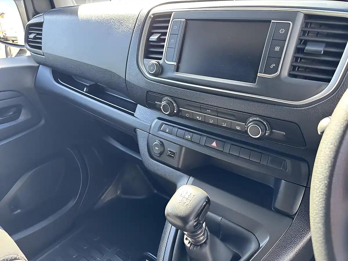 Used 2024 Fiat Scudo Primo White - Interior and Exterior details 10
