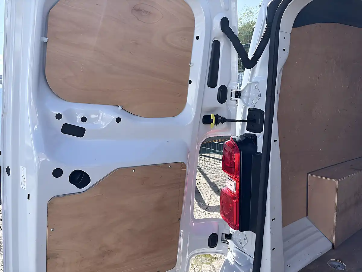 Used 2024 Fiat Scudo Primo White - Interior and Exterior details 15