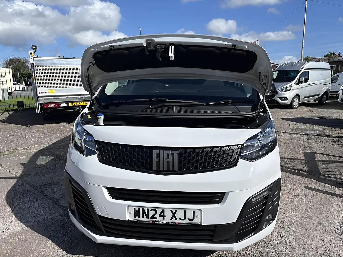 Used 2024 Fiat Scudo Primo White - Interior and Exterior details 7