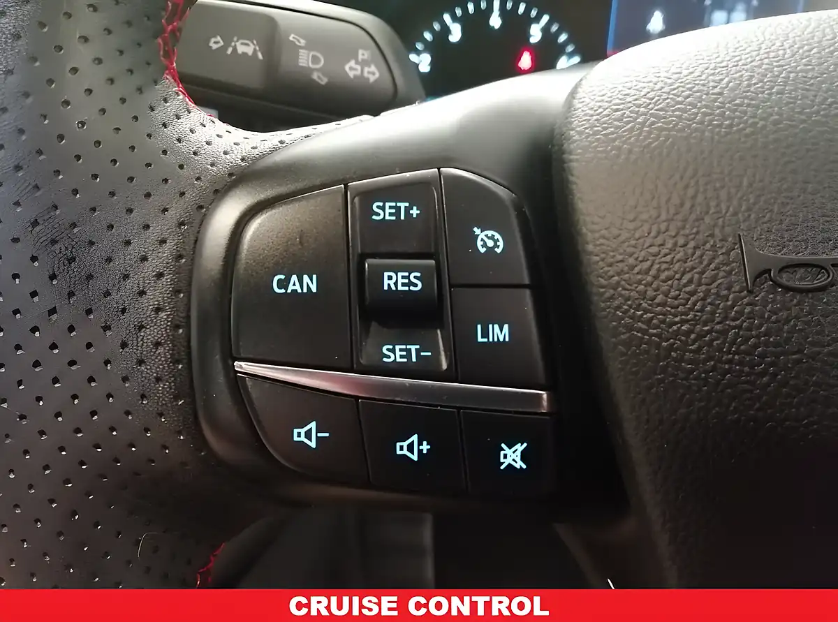 Used 2024 Ford Focus ST-Line Grey - Interior and Exterior details 8