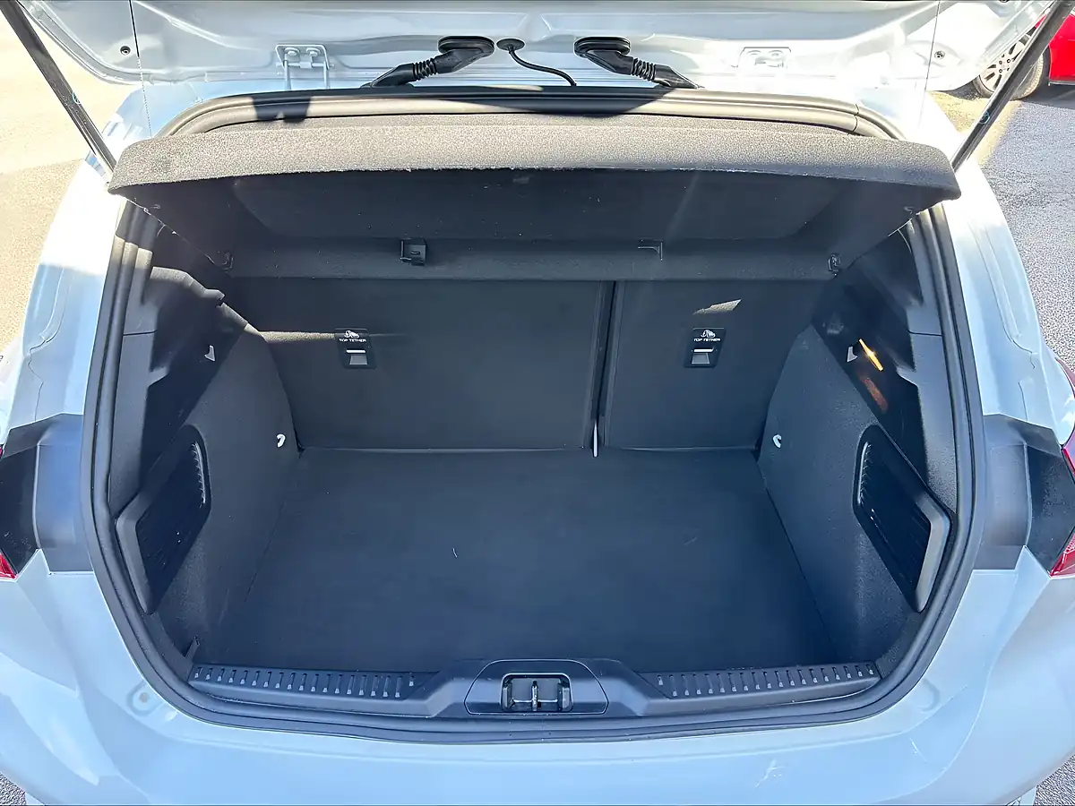 Used 2024 Ford Focus ST-Line White - Interior and Exterior details 20
