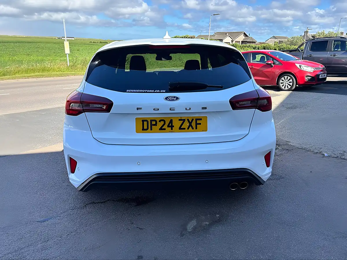 Used 2024 Ford Focus ST-Line White - Interior and Exterior details 8