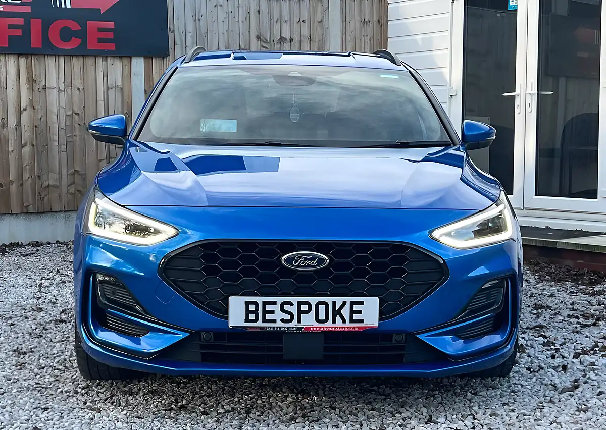 Used 2024 Ford Focus ST-Line X Blue - Interior and Exterior details 10