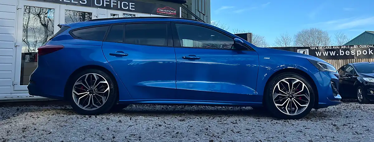 Used 2024 Ford Focus ST-Line X Blue - Interior and Exterior details 11