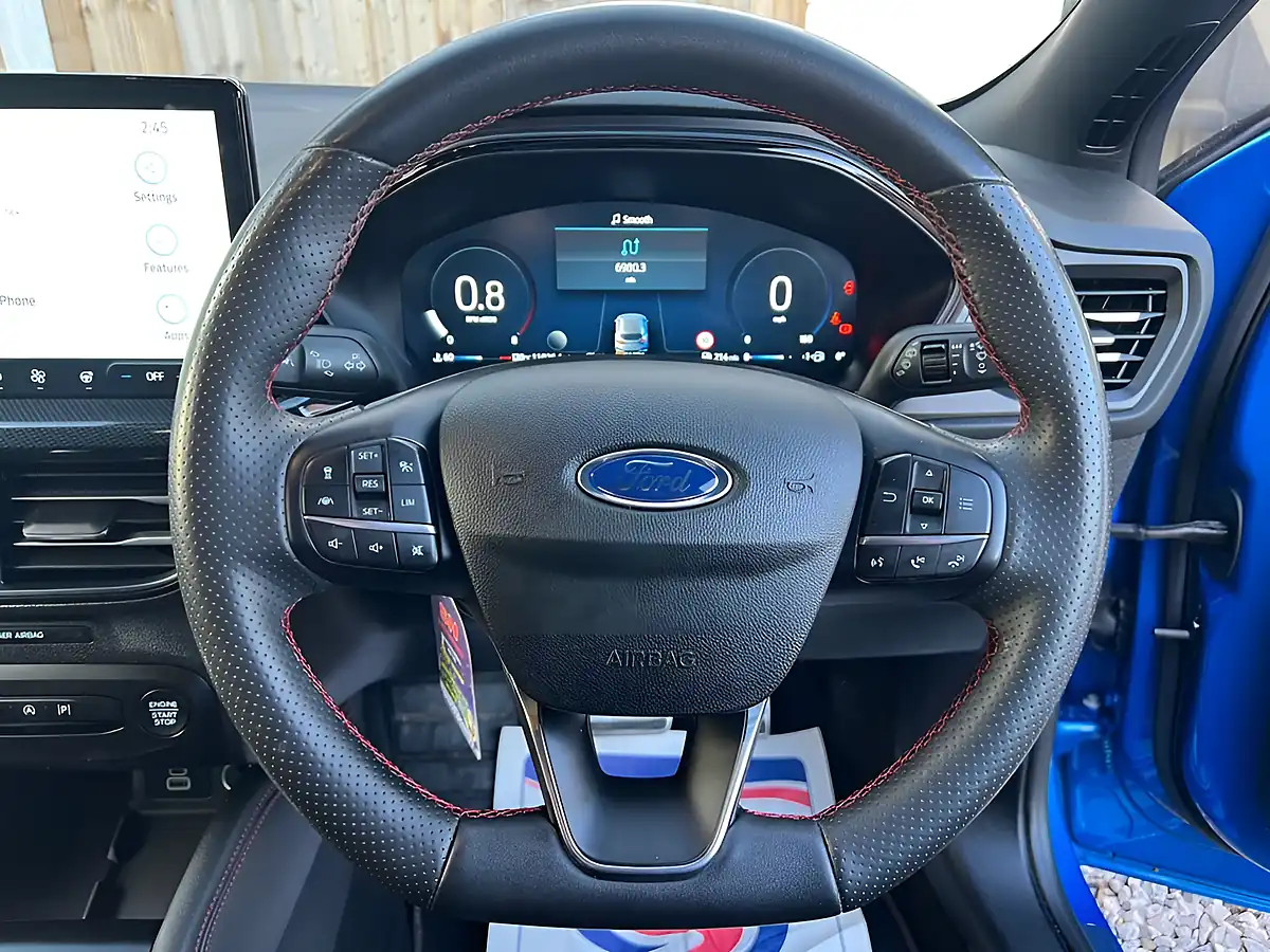 Used 2024 Ford Focus ST-Line X Blue - Interior and Exterior details 14