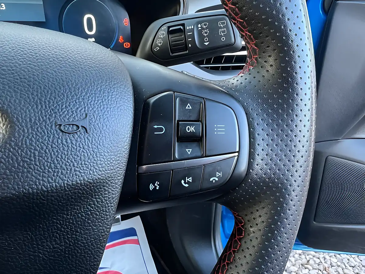 Used 2024 Ford Focus ST-Line X Blue - Interior and Exterior details 15
