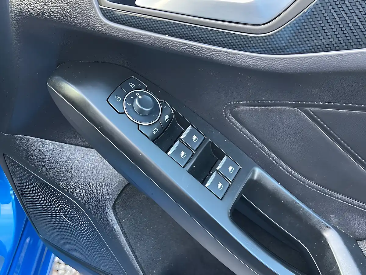 Used 2024 Ford Focus ST-Line X Blue - Interior and Exterior details 20