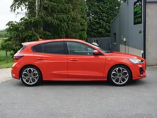 Used 2024 Ford Focus ST-Line X Red - Interior and Exterior details 5