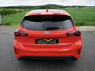 Used 2024 Ford Focus ST-Line X Red - Interior and Exterior details 9