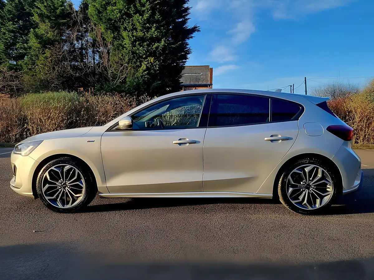 Used 2024 Ford Focus ST-Line X Silver - Interior and Exterior details 4