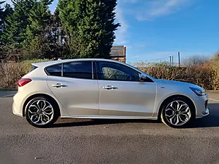 Used 2024 Ford Focus ST-Line X Silver - Interior and Exterior details 5
