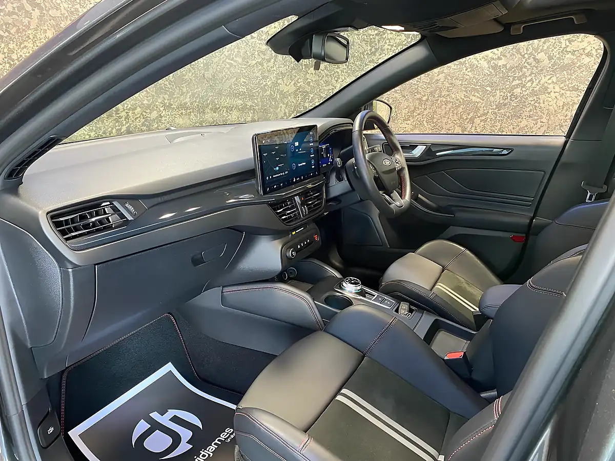 Used 2024 Ford Focus ST Magnetic (exclusive Colour) - Interior and Exterior details 14