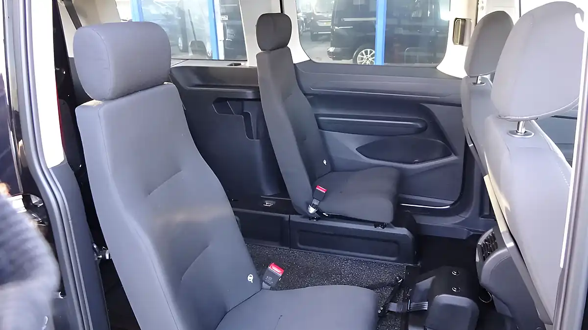 Used 2024 Ford Grand Tourneo Connect Titanium Black - Interior and Exterior details 17
