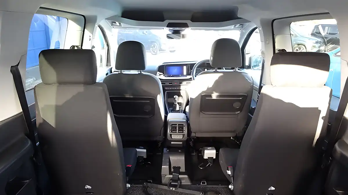 Used 2024 Ford Grand Tourneo Connect Titanium Black - Interior and Exterior details 18