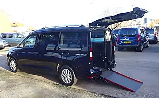 Used 2024 Ford Grand Tourneo Connect Titanium Black - Interior and Exterior details 19