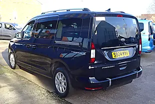 Used 2024 Ford Grand Tourneo Connect Titanium Black - Interior and Exterior details 6