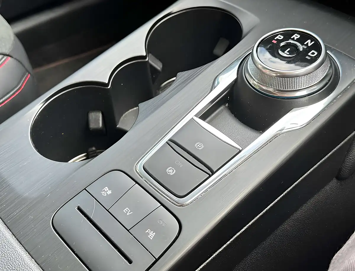 Used 2024 Ford Kuga ST-Line Edition Agate Black - Interior and Exterior details 19