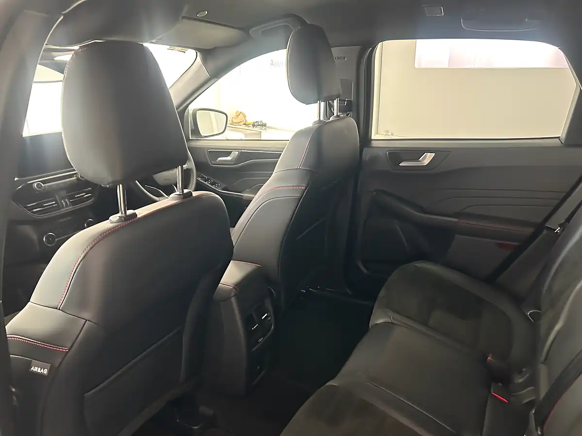 Used 2024 Ford Kuga ST-Line Edition Silver - Interior and Exterior details 17