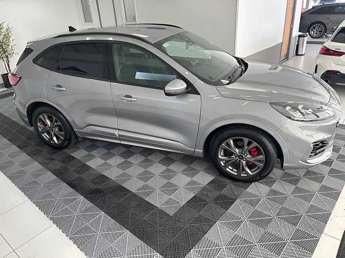 Used 2024 Ford Kuga ST-Line Edition Silver - Interior and Exterior details 4