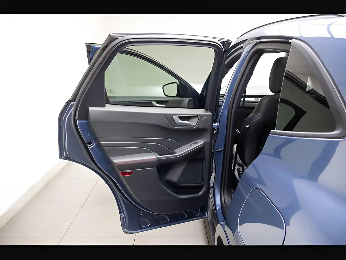Used 2024 Ford Kuga ST-Line X Edition Blue - Interior and Exterior details 16