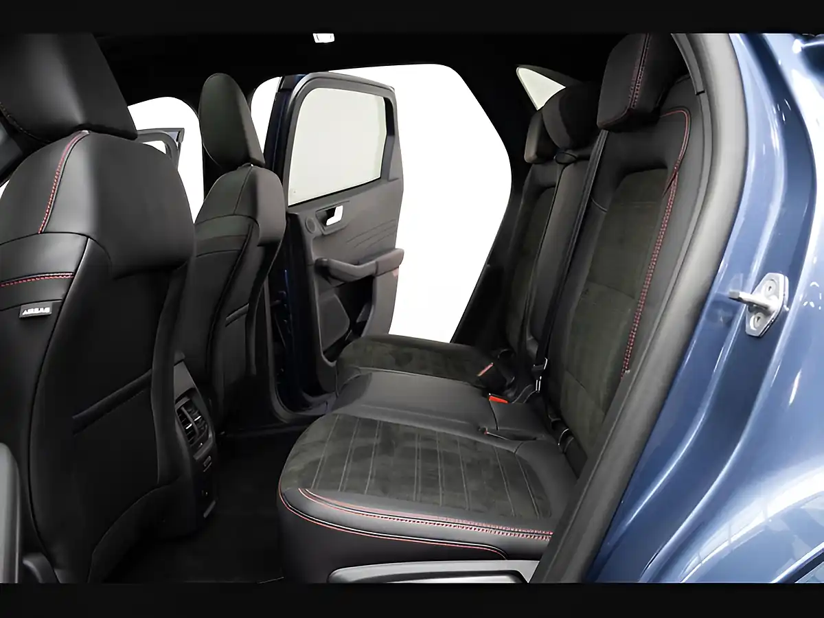 Used 2024 Ford Kuga ST-Line X Edition Blue - Interior and Exterior details 5