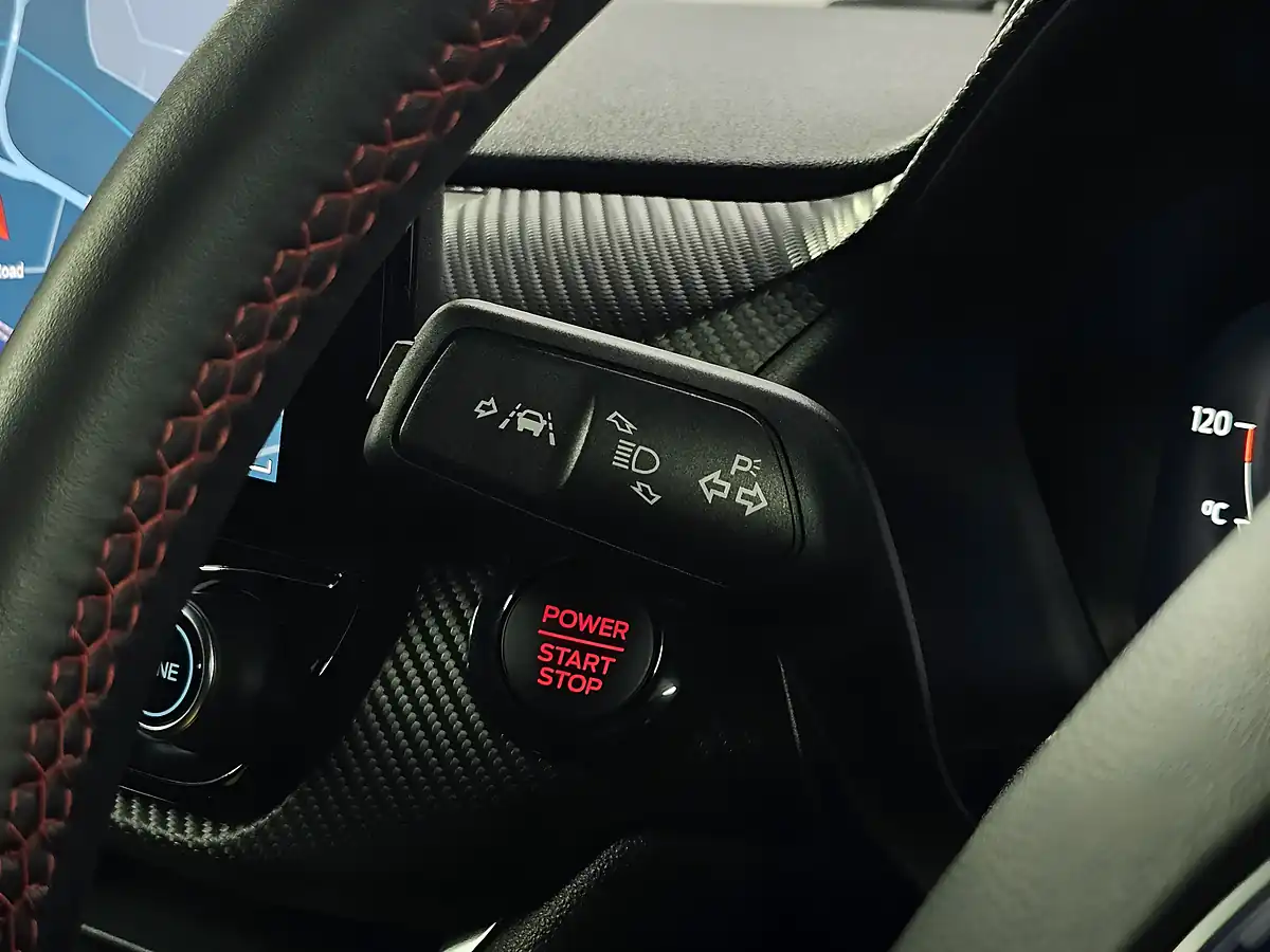 Used 2024 Ford Puma ST Fantastic Red - Interior and Exterior details 15