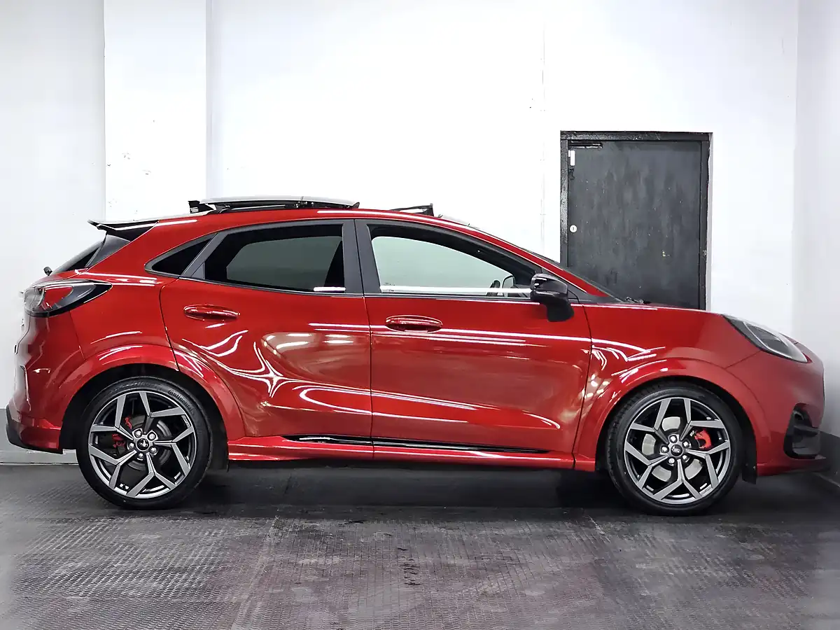 Used 2024 Ford Puma ST Fantastic Red - Interior and Exterior details 5