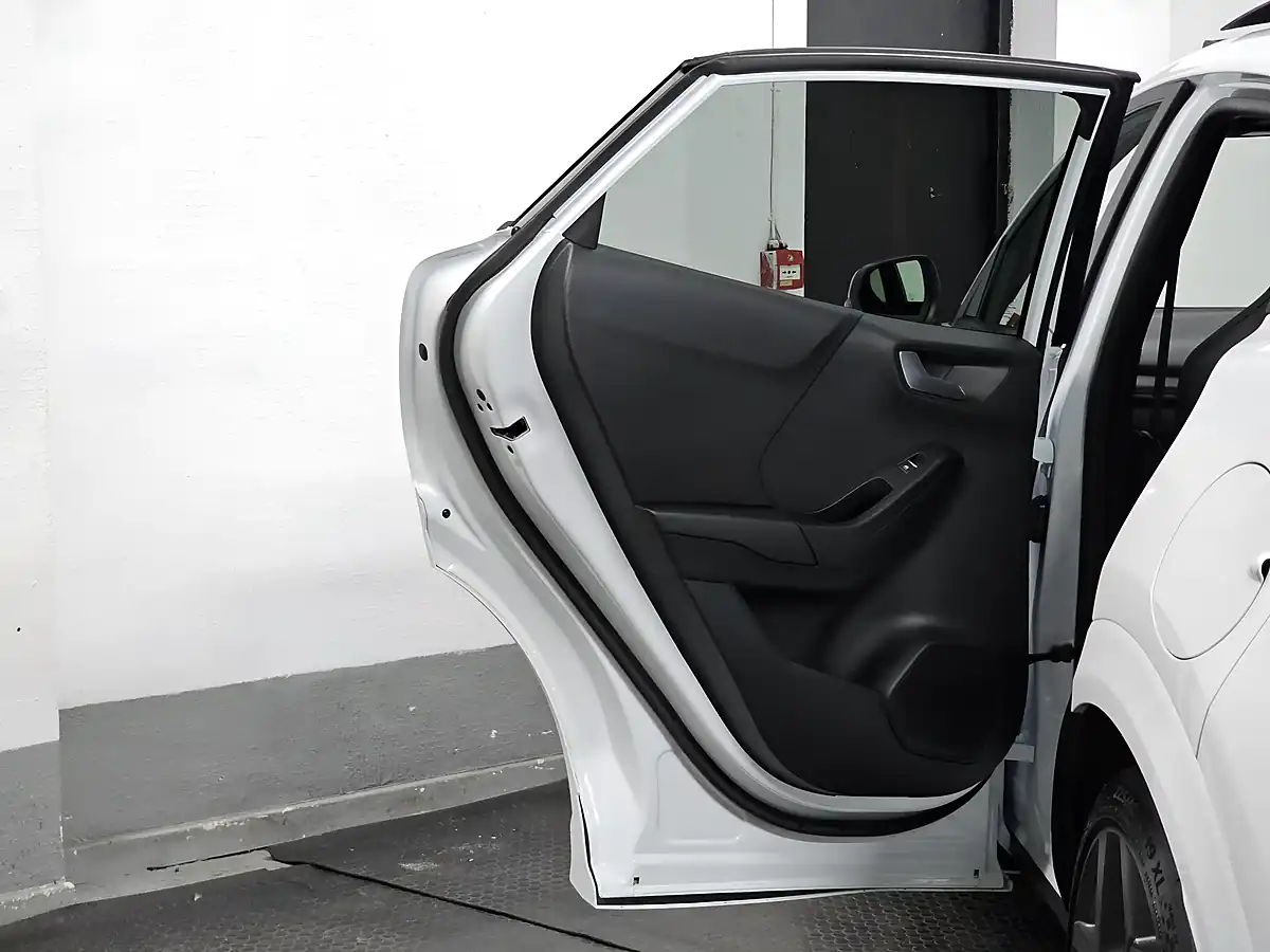 Used 2024 Ford Puma ST Frozen White - Interior and Exterior details 16
