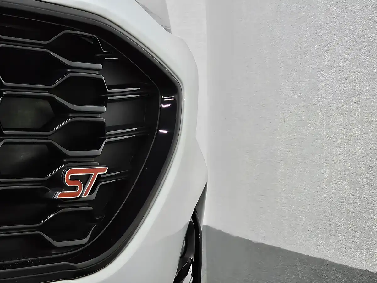 Used 2024 Ford Puma ST Frozen White - Interior and Exterior details 19