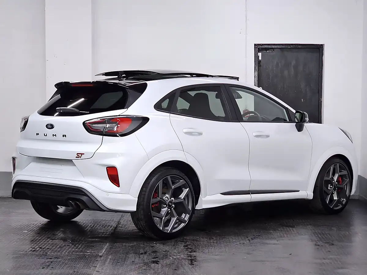 Used 2024 Ford Puma ST Frozen White - Interior and Exterior details 7