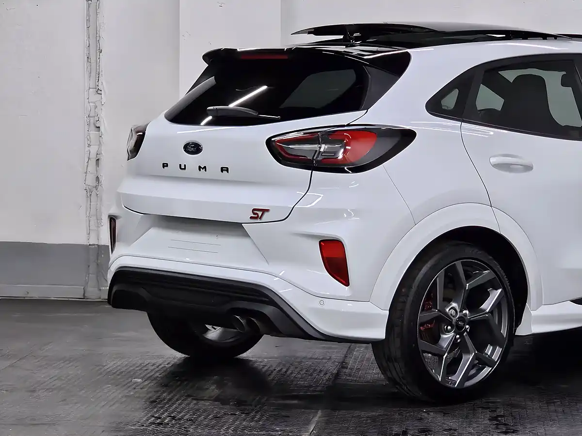 Used 2024 Ford Puma ST Frozen White - Interior and Exterior details 8