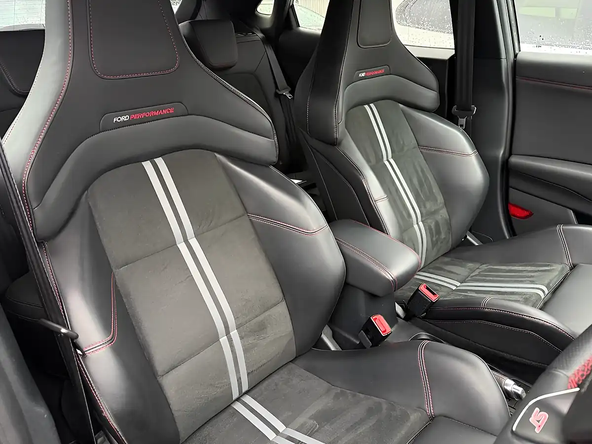 Used 2024 Ford Puma ST Grey - Interior and Exterior details 12