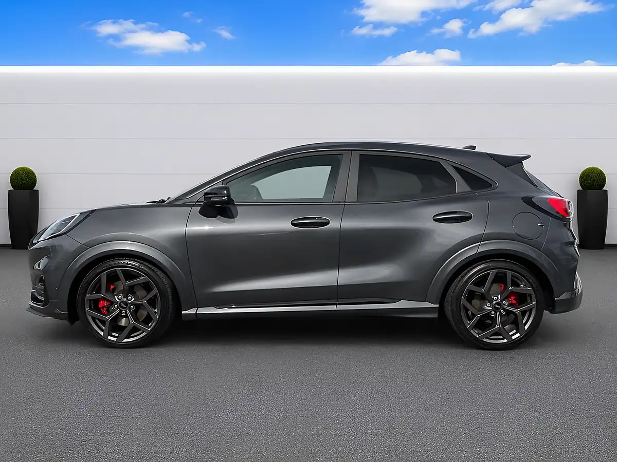 Used 2024 Ford Puma ST Grey - Interior and Exterior details 9
