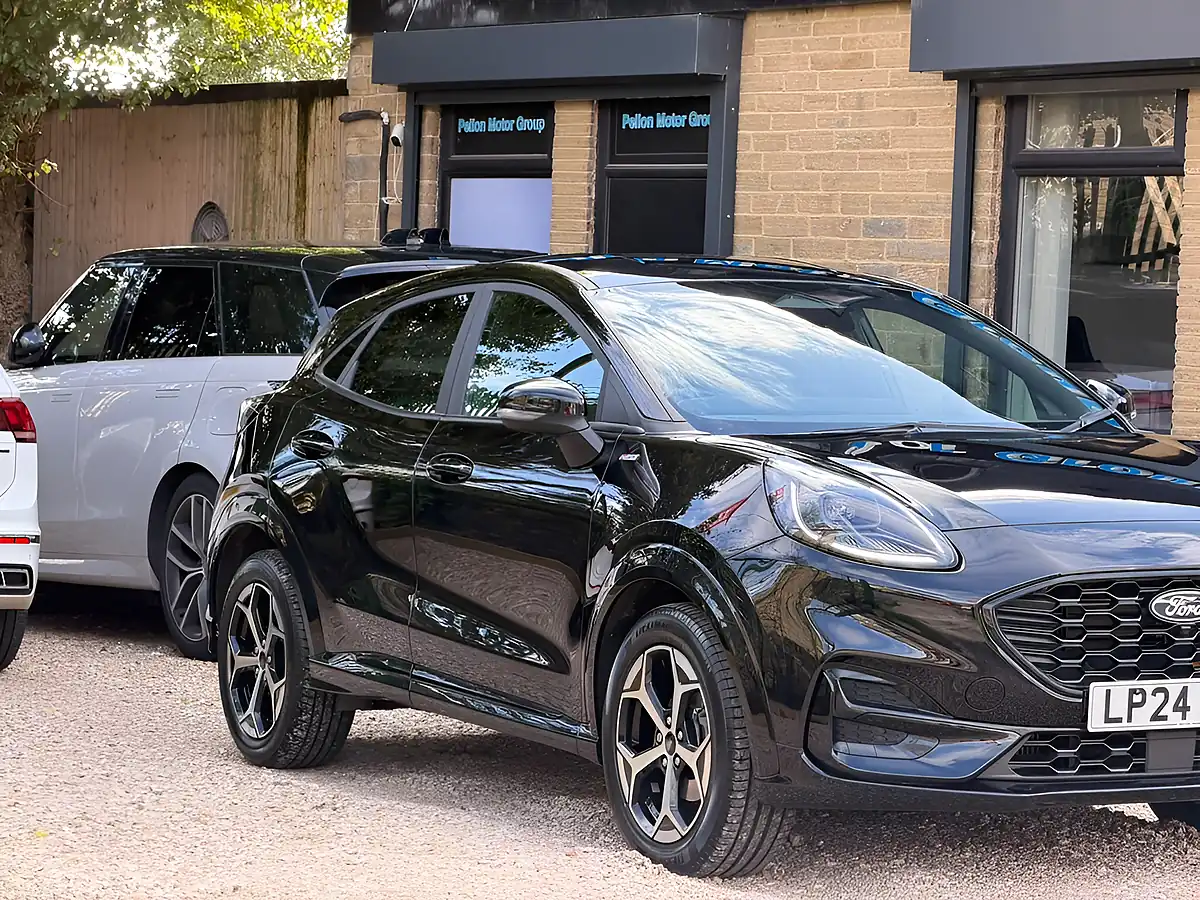 Used 2024 Ford Puma ST-Line Black - Interior and Exterior details 17