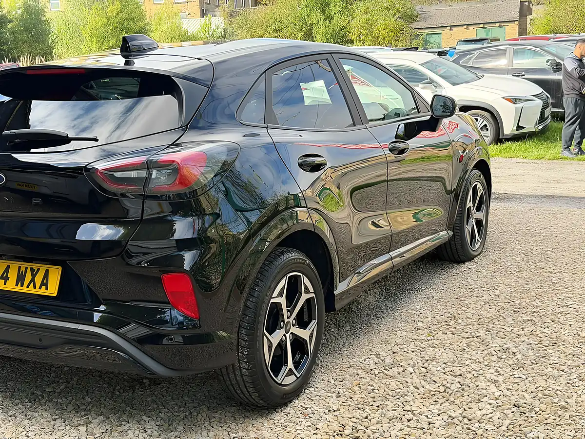 Used 2024 Ford Puma ST-Line Black - Interior and Exterior details 20