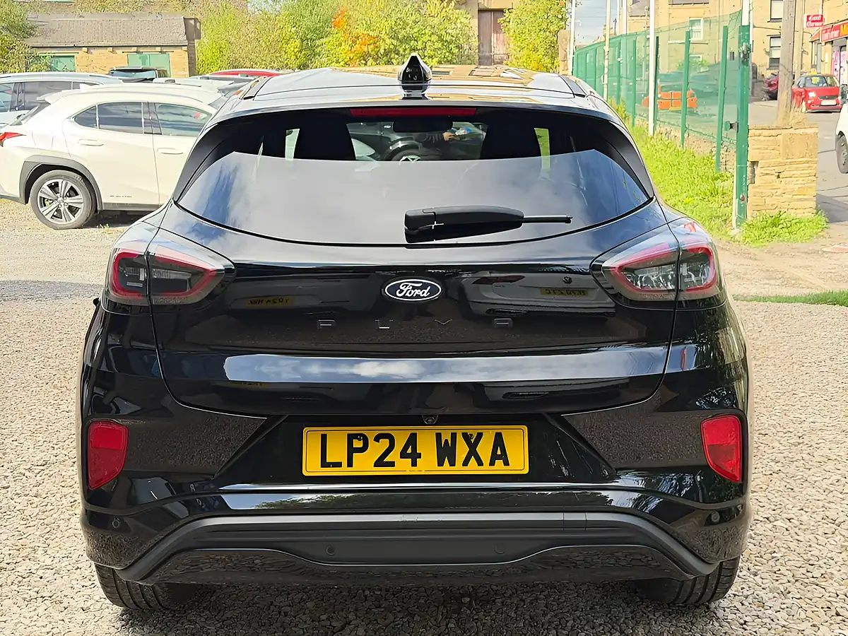 Used 2024 Ford Puma ST-Line Black - Interior and Exterior details 6