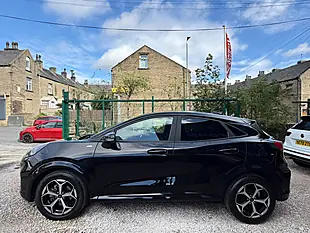 Used 2024 Ford Puma ST-Line Black - Interior and Exterior details 8