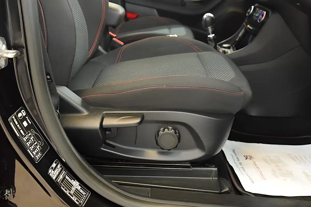 Used 2024 Ford Puma ST-Line Black - Interior and Exterior details 12