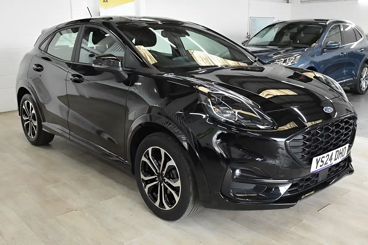 Used 2024 Ford Puma ST-Line Black - Interior and Exterior details 4