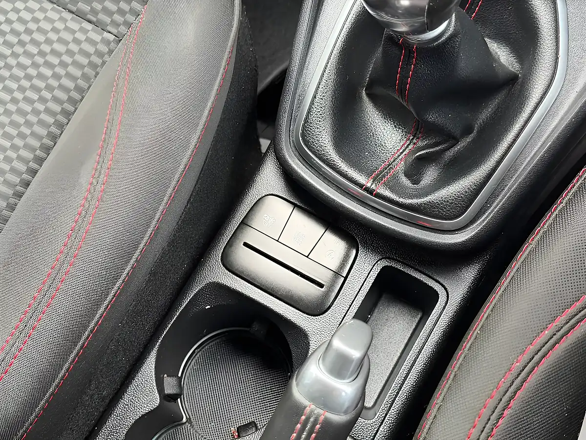 Used 2024 Ford Puma ST-Line Blue - Interior and Exterior details 12